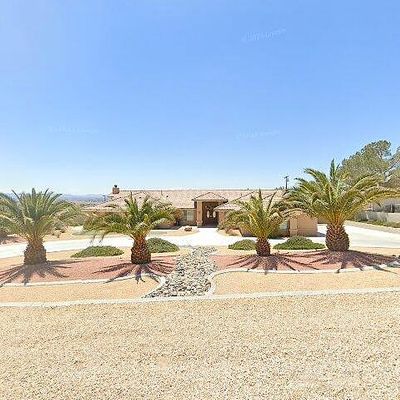 16540 Tao Rd, Apple Valley, CA 92307