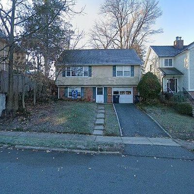 166 Pleasant Ave, Bergenfield, NJ 07621