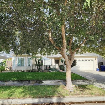 168 E Gibson Ave, Reedley, CA 93654