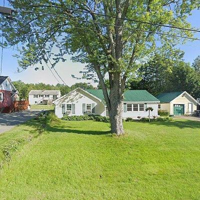 17 Beacon St, Brewer, ME 04412