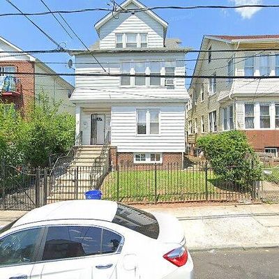 17 Huntington Ter, Newark, NJ 07112