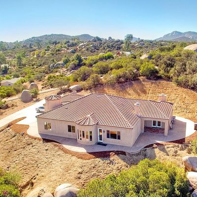 17124 Garjan Ln, Ramona, CA 92065