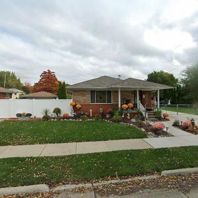 15196 Euclid Ave, Allen Park, MI 48101