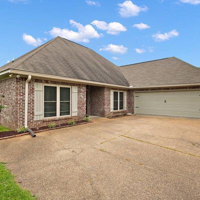 153 W Elbridge Way, Canton, MS 39046