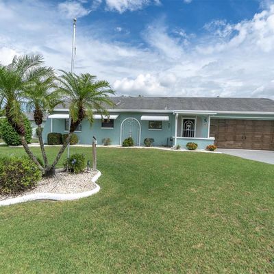 2004 El Rancho Dr, Sun City Center, FL 33573