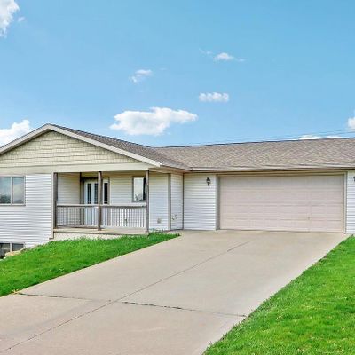 201 Victoria Ct, Barneveld, WI 53507