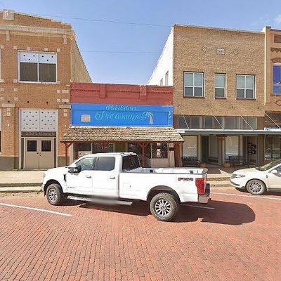 203 N Main St, Childress, TX 79201