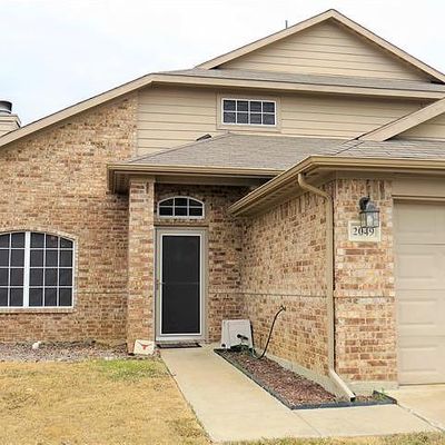 2049 Beacon Way, Fort Worth, TX 76140