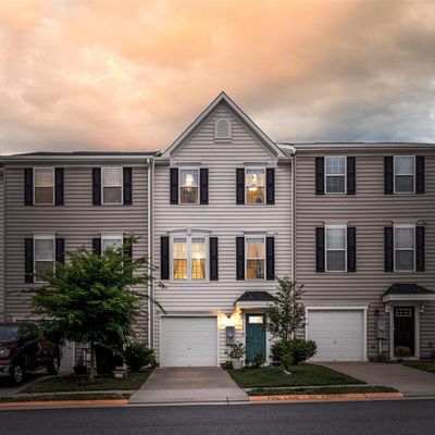 2082 Elm Tree Ct, Charlottesville, VA 22911