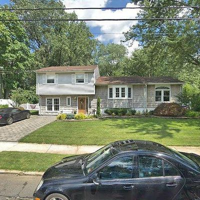 18 Calt Dr, Hazlet, NJ 07730