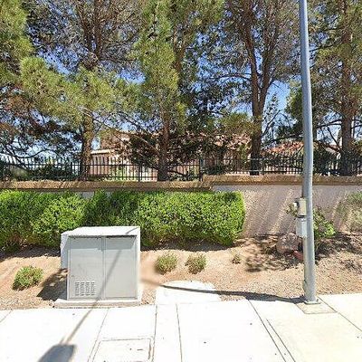 1800 Bay Hill Dr, Las Vegas, NV 89117