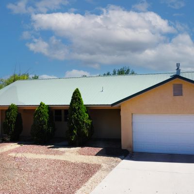 1879 Peyton Rd, Los Lunas, NM 87031