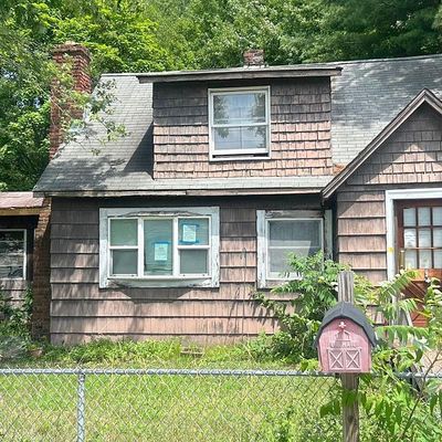 19 Dudley St, Wilbraham, MA 01095