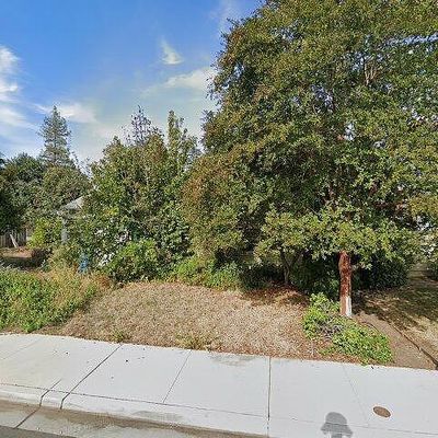 1915 E Haven Dr, Santa Rosa, CA 95404