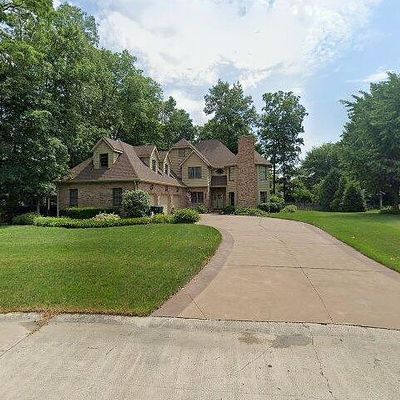 2404 N Kensington Way, Muncie, IN 47304