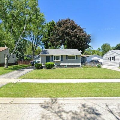 2420 Chinook Rd, Waukegan, IL 60087