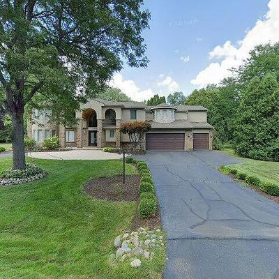 24620 S Cromwell Dr, Franklin, MI 48025