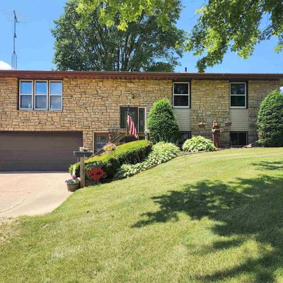 2697 Old Highway Rd, Cuba City, WI 53807