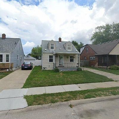 22368 Firwood Ave, Eastpointe, MI 48021