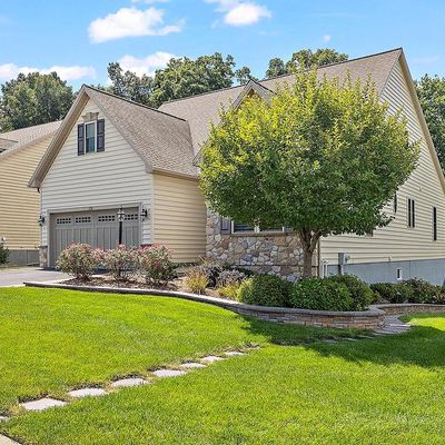 230 Honeycroft Blvd, Cochranville, PA 19330