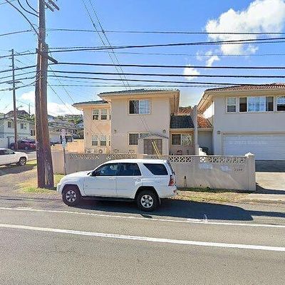 2304 Metcalf St, Honolulu, HI 96822