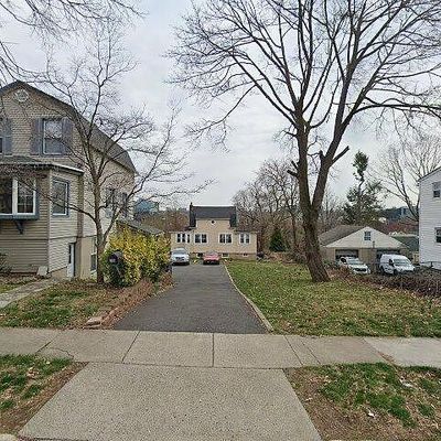 31 Overpeck Ave, Ridgefield Park, NJ 07660