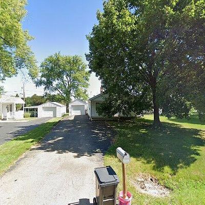 321 Orr Ave, Pekin, IL 61554