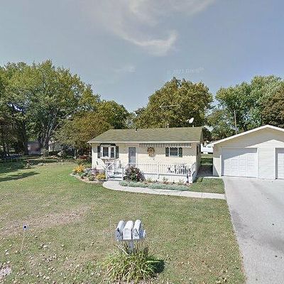 331 Sunny Ave, Delavan, WI 53115