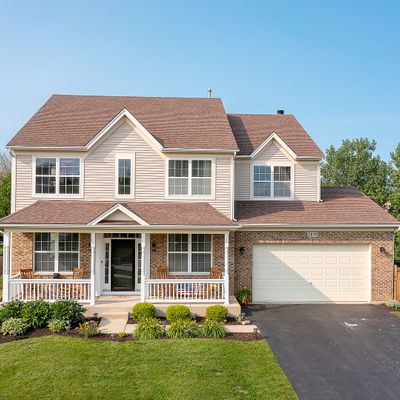 2819 Sweet Clover Way, Wauconda, IL 60084