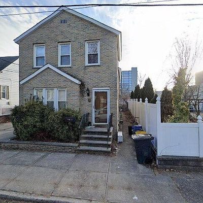 282 Harding Ave, Teaneck, NJ 07666