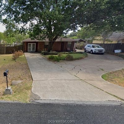 2905 Arizona Ave, Bryan, TX 77803