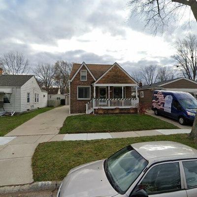 293 W Tacoma St, Clawson, MI 48017