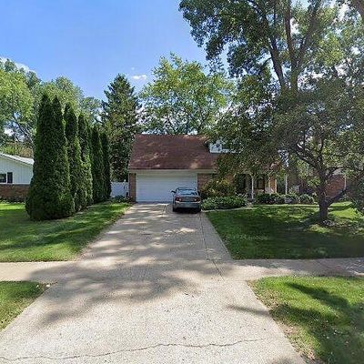 29922 Rambling Rd, Southfield, MI 48076