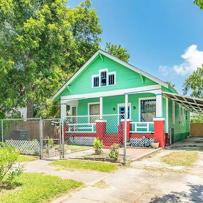 3709 Avenue Q, Galveston, TX 77550