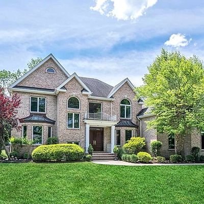 4 Jan River Dr, Upper Saddle River, NJ 07458