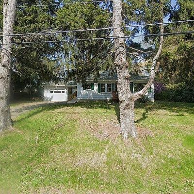 4 Ridge Rd, Waterville, ME 04901