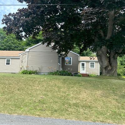 4 Tallman St, Mattapoisett, MA 02739