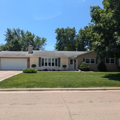 416 Ridge Rd, Albert Lea, MN 56007