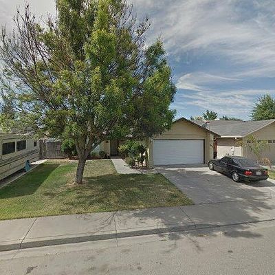 3436 Hawaii Ave, Riverbank, CA 95367