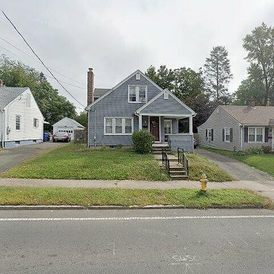 35 Harkness Ave, Springfield, MA 01118