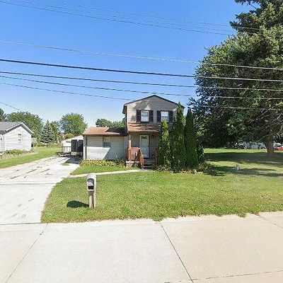 35080 Carlbro St, Clinton Township, MI 48035