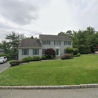 47 Highwood Rd, West Orange, NJ 07052