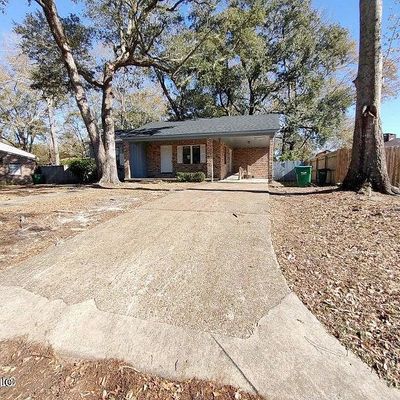 4906 Forrest St, Moss Point, MS 39563