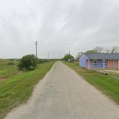 499 Beachfront Dr, Matagorda, TX 77457