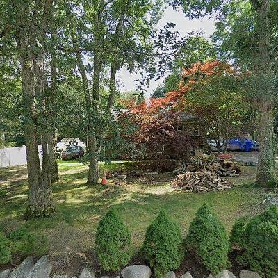 5 Peckham St, Attleboro, MA 02703