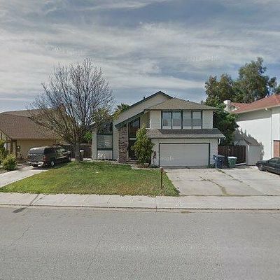 51 Renown Dr, Tracy, CA 95376