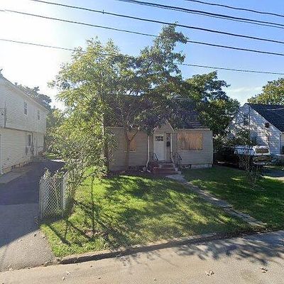 42 N 16 Th St, Wyandanch, NY 11798