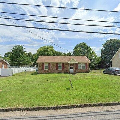 431 Cunningham Ln, Clarksville, TN 37042