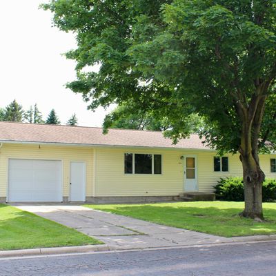 433 2 Nd St Sw, Blooming Prairie, MN 55917