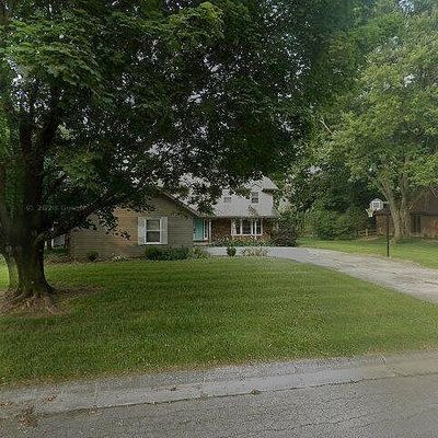 435 N Cherry Wood Ln, Muncie, IN 47304